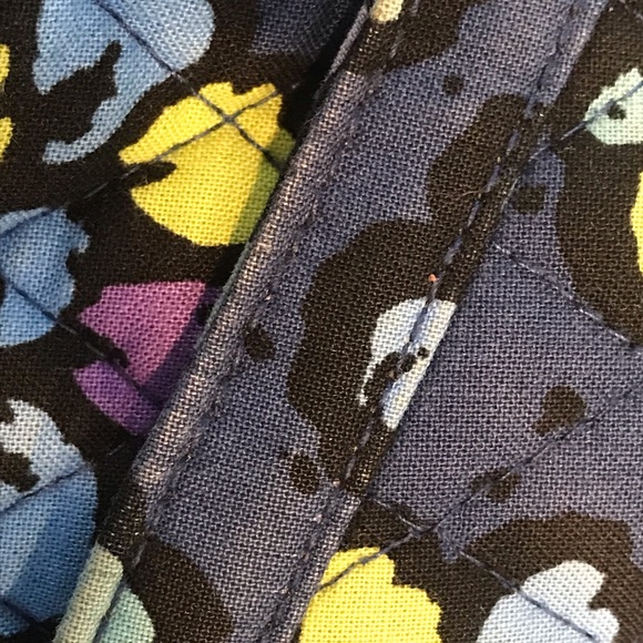 Vera Bradley shoulder bag, multi color floral, 12”x10”x2” adjustable strap. - Picture 11 of 13